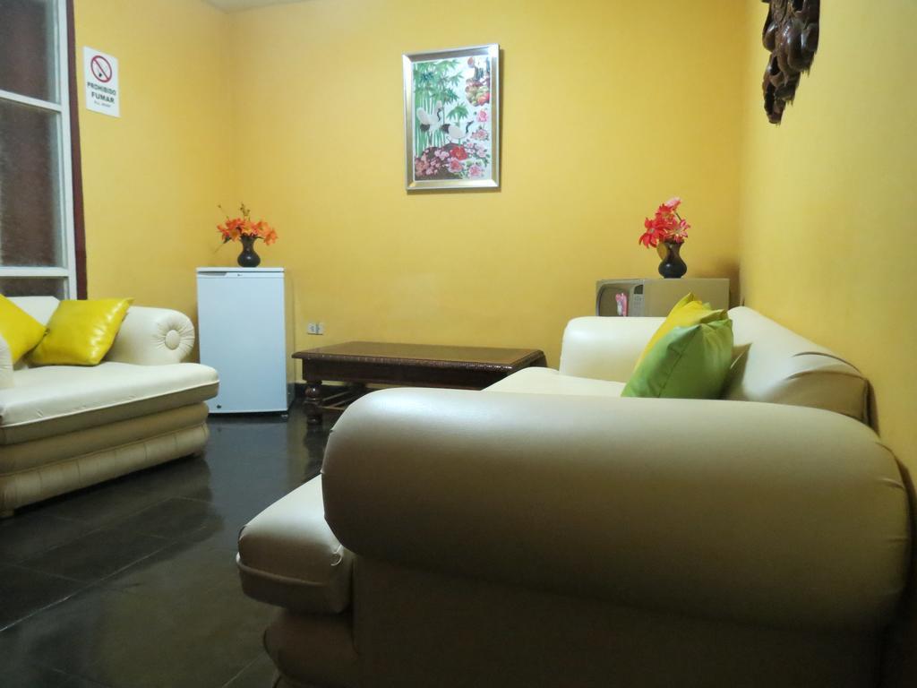 Residencial El Sol De Los Pinos Trujillo Exterior foto