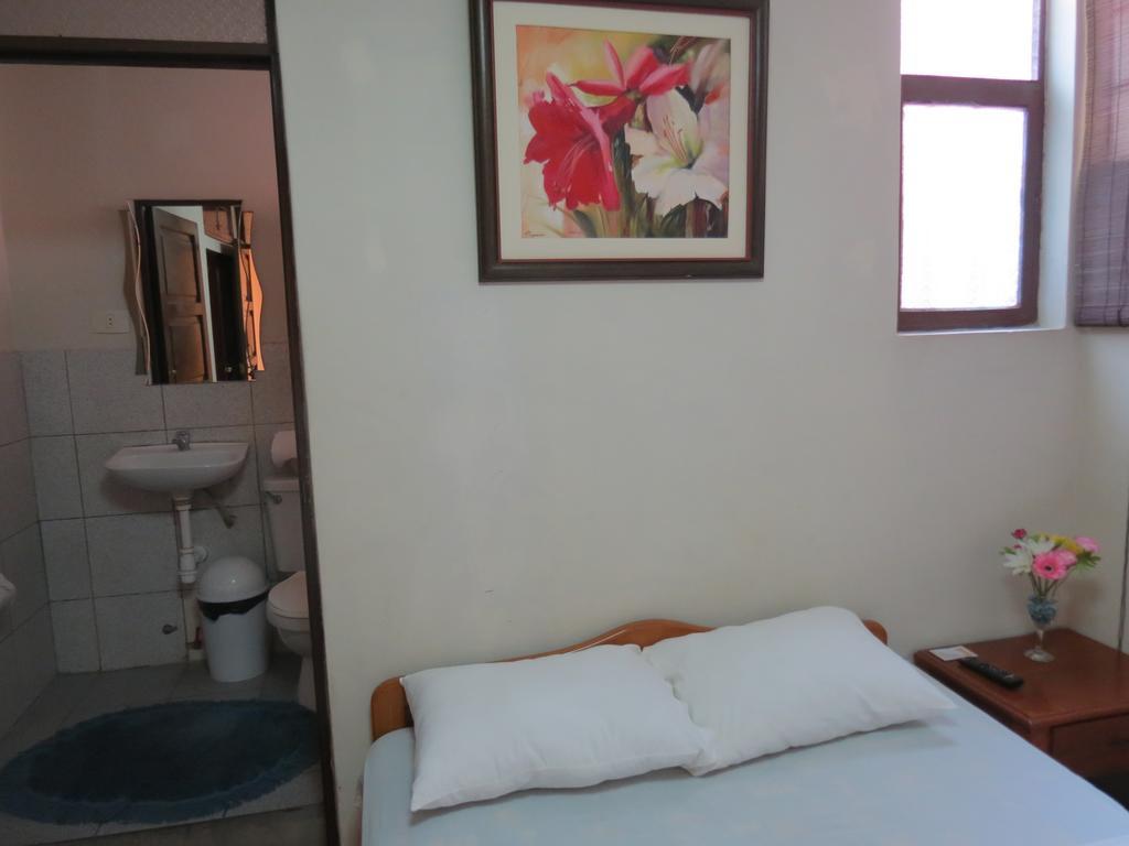 Residencial El Sol De Los Pinos Trujillo Exterior foto